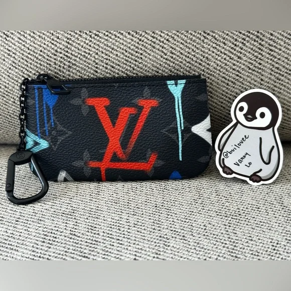 ❌SOLD❌💙❤️Louis Vuitton Monogram Eclipse LV Graffiti Key Pouch Multicolor🖤❤️ - Picture 2 of 9